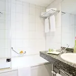 Nh Frankfurt Airport Hotel 4*