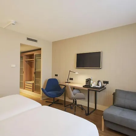 Hotel Nh Frankfurt Airport 4*