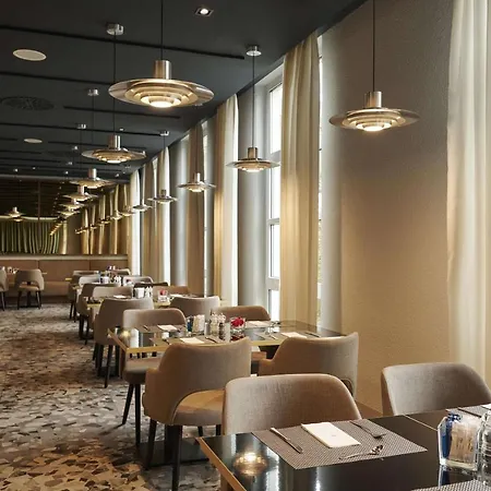 Nh Frankfurt Airport Hotel 4*