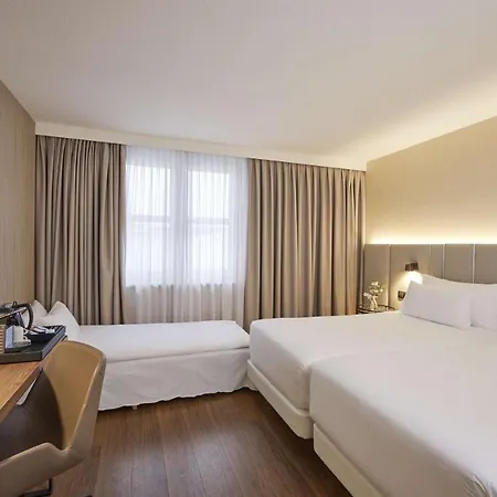 Hotel Nh Frankfurt Airport 4*