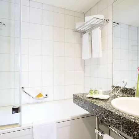 Nh Frankfurt Airport Hotel 4*