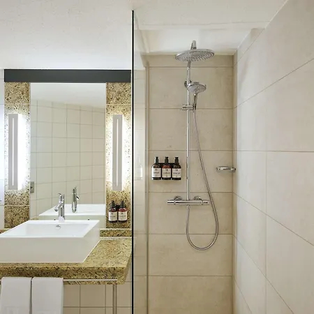 فندق إن إتش مطار فرانكفورت