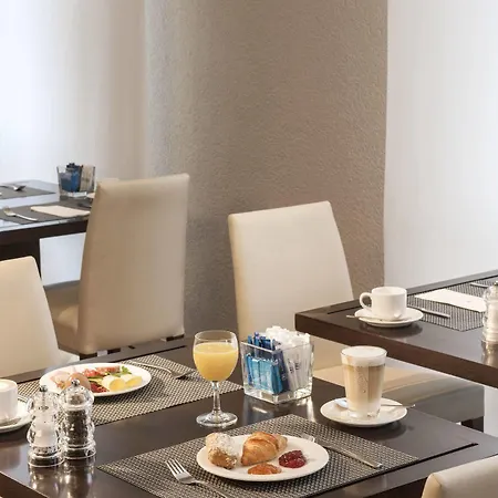 Nh Frankfurt Airport Hotel 4*