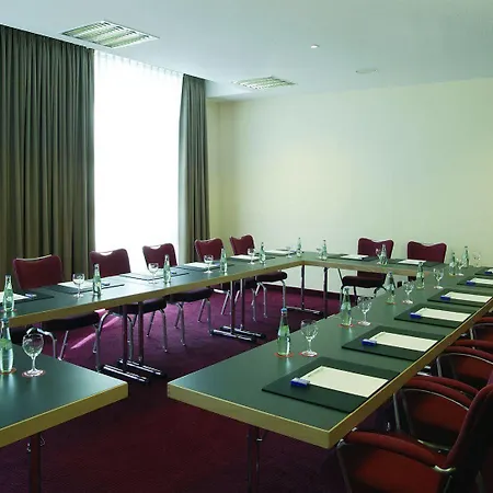 Hotel Nh Frankfurt Airport 4*