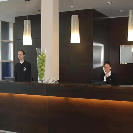 Nh Frankfurt Airport Hotel 4*