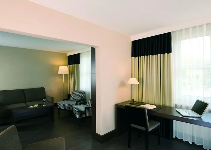 Nh Frankfurt Airport 4*