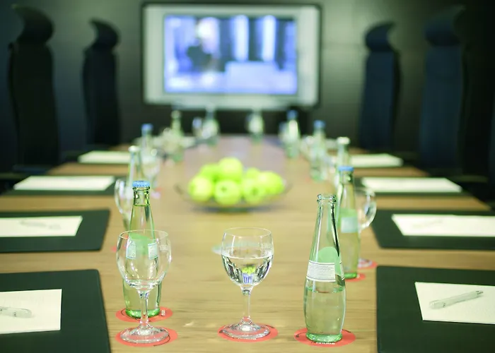 Hotel Nh Frankfurt Airport 4*