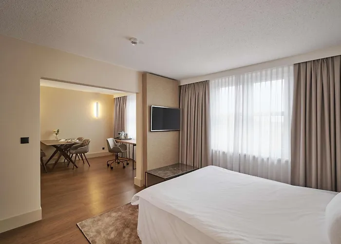 Hotel Nh Frankfurt Airport 4*