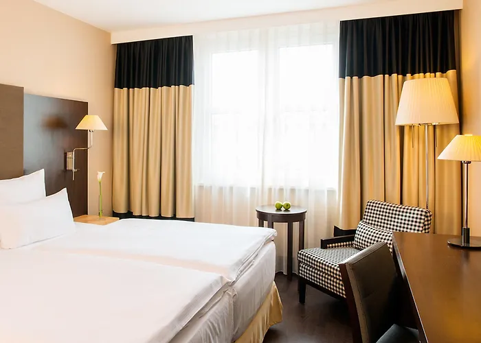 Nh Frankfurt Airport Hotel 4*