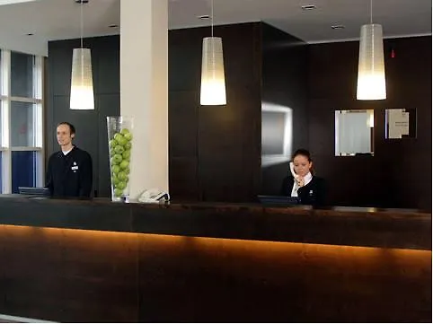 Hotel Nh Frankfurt Airport 4*